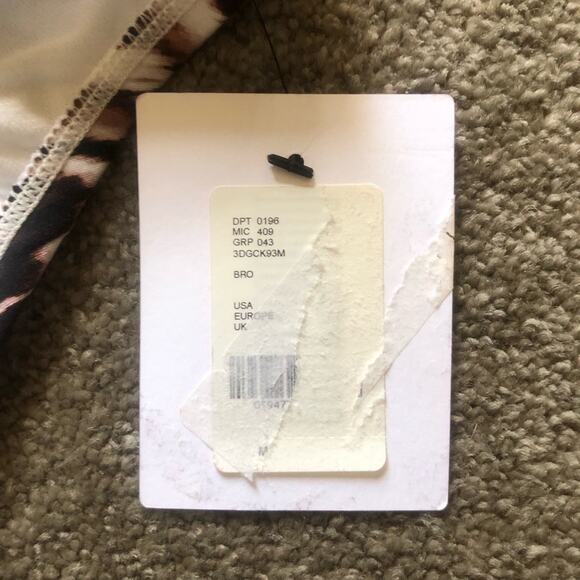 Gibson Latimer NWT Women’s Fierce Animal Print Lines Hipster Bikini Bottoms LG - Picture 7 of 7